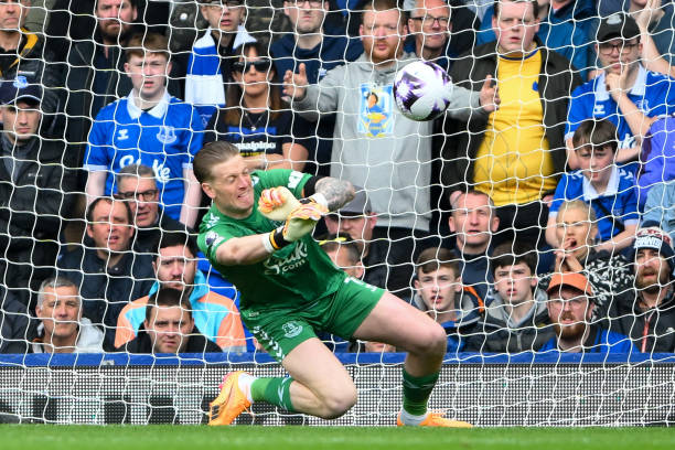 背后到底隐 背后到底隐